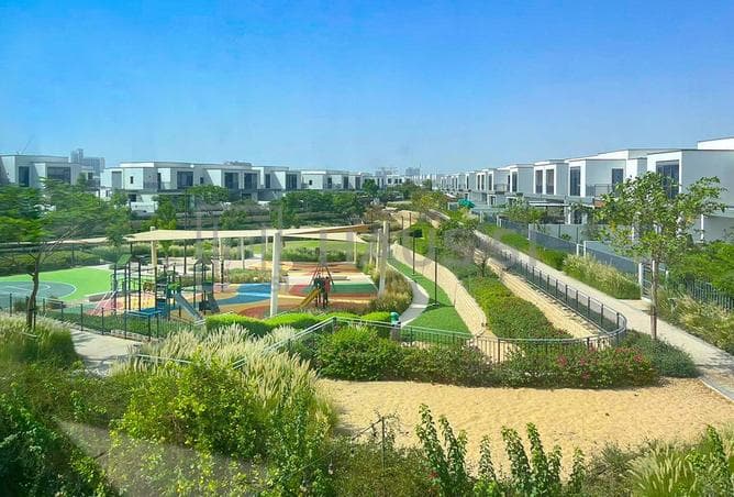 On The Park 4BR | Landscaped | Bright & Spacious - Image 1