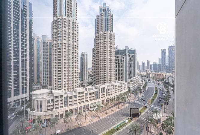 Renovated | Spacious 2 Bedroom | Vacant