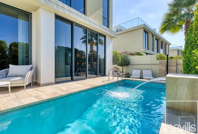 Fully Upgraded | Vacant on Transfer | Park View