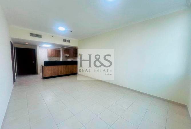 Vacant One Bedroom Walking Distance to Dubai Mall